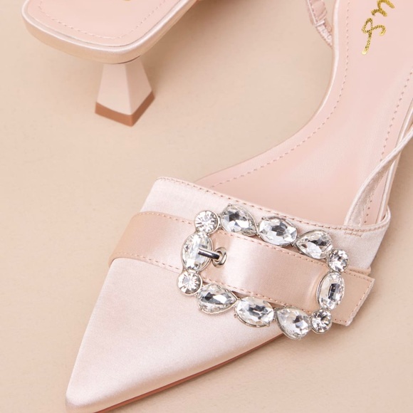 Lulus pumps 🤍 - Picture 5 of 5